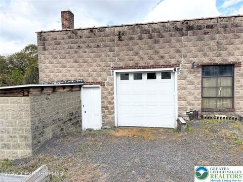 Photo of 428 Ridge Street, Lansford Boro, PA 18232 (MLS # 767109) Photo of 428 Ridge Street, Lansford Boro, PA 18232 (MLS # 767109)