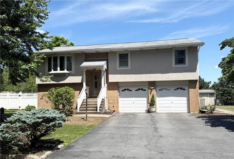 Photo of 1150 Claire Street, Bethlehem, PA 18017 (MLS # 779065)