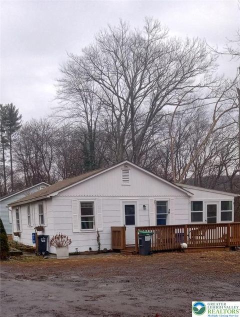 Photo of 618 McCabe Lane, Hamilton Twp, PA 18353 (MLS # 770479)