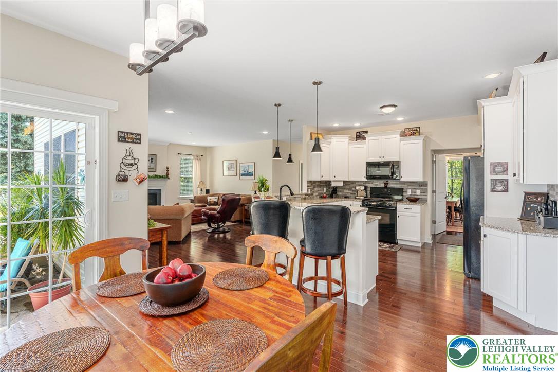 Weisenberg Twp, Pennsylvania 18031, United States, 4 Bedrooms Bedrooms, ,3 BathroomsBathrooms,Residential,Pending,187648