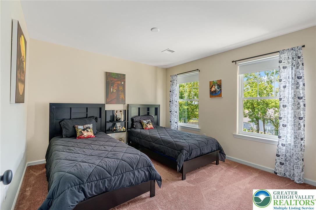 Weisenberg Twp, Pennsylvania 18031, United States, 4 Bedrooms Bedrooms, ,3 BathroomsBathrooms,Residential,Pending,187648