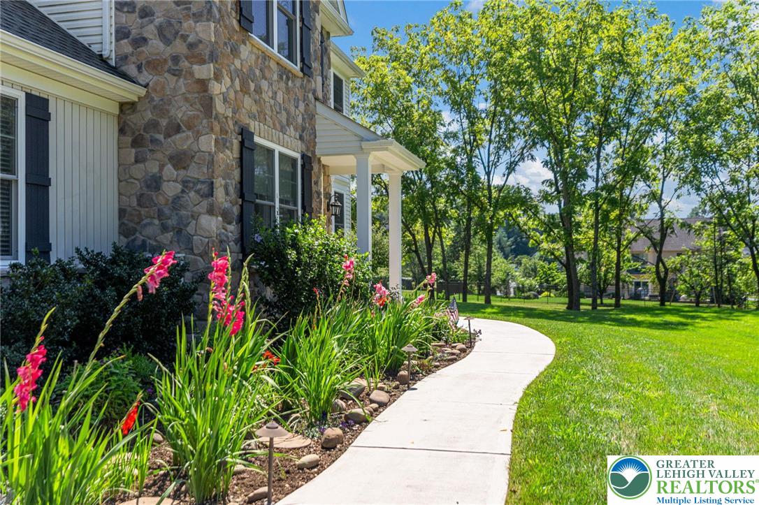 Weisenberg Twp, Pennsylvania 18031, United States, 4 Bedrooms Bedrooms, ,3 BathroomsBathrooms,Residential,Pending,187648