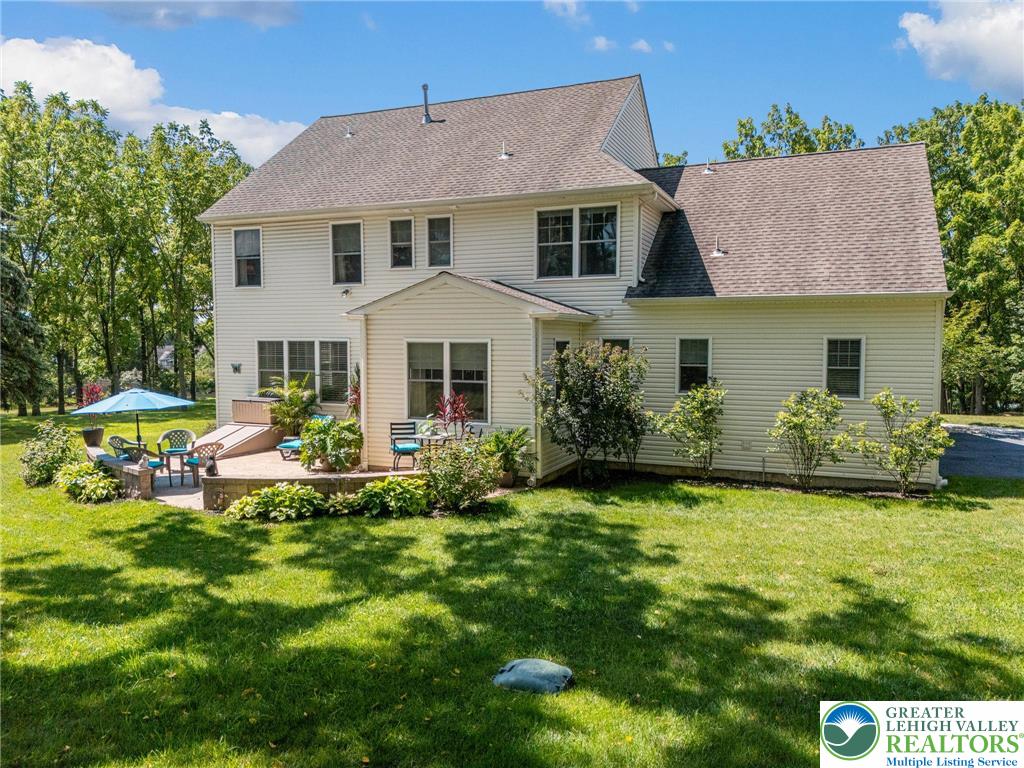 Weisenberg Twp, Pennsylvania 18031, United States, 4 Bedrooms Bedrooms, ,3 BathroomsBathrooms,Residential,Pending,187648