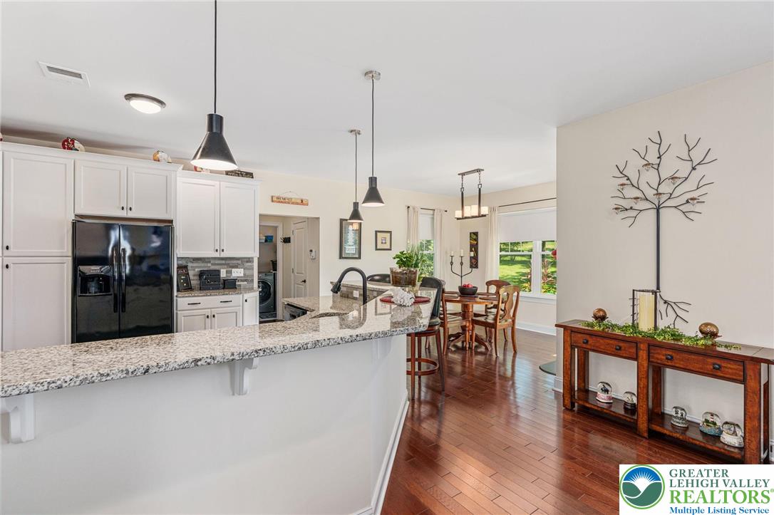 Weisenberg Twp, Pennsylvania 18031, United States, 4 Bedrooms Bedrooms, ,3 BathroomsBathrooms,Residential,Pending,187648