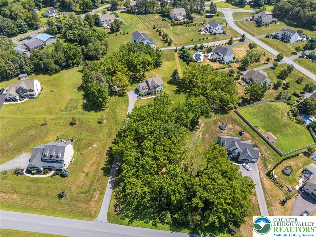 Weisenberg Twp, Pennsylvania 18031, United States, 4 Bedrooms Bedrooms, ,3 BathroomsBathrooms,Residential,Pending,187648