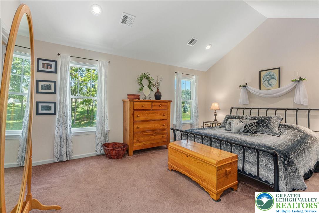 Weisenberg Twp, Pennsylvania 18031, United States, 4 Bedrooms Bedrooms, ,3 BathroomsBathrooms,Residential,Pending,187648