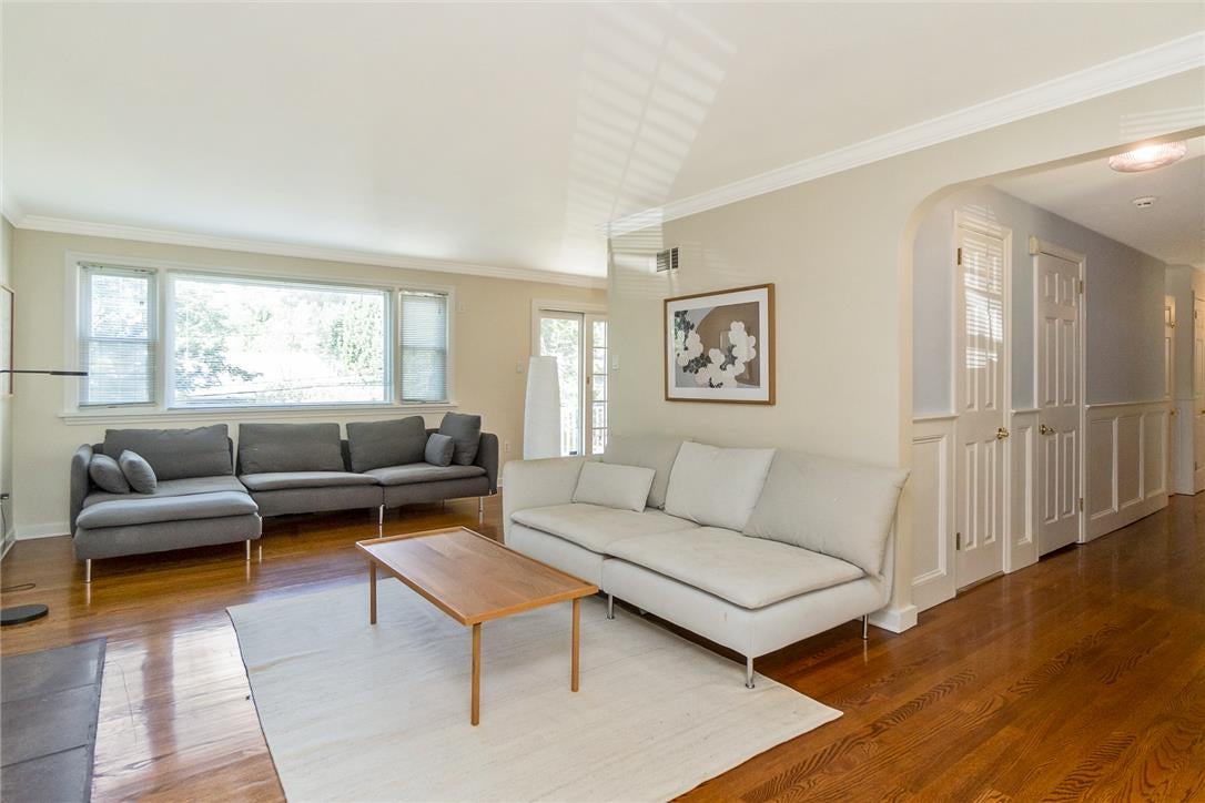 205 Bridle Path Road