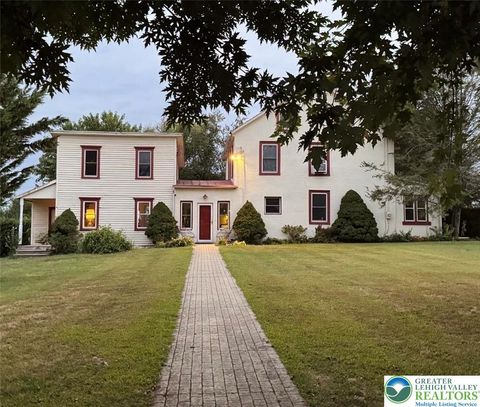 Photo of 5934 Kernsville Road, Lowhill Twp, PA 18069 (MLS # 772839)