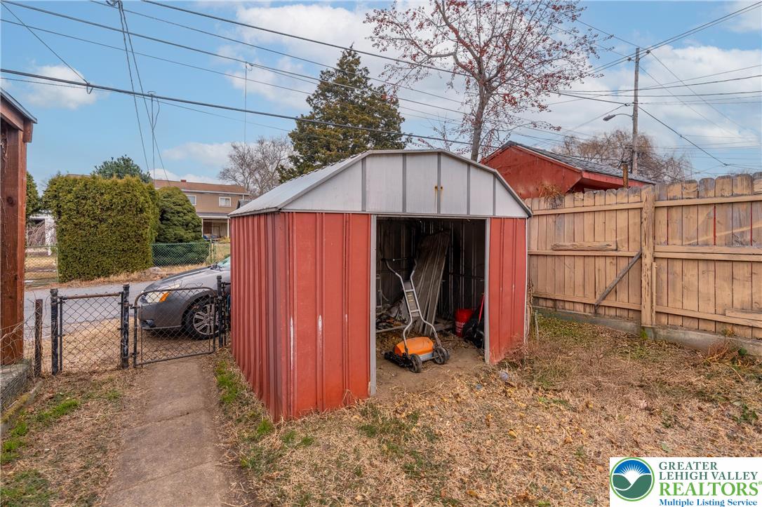 Reading City, Pennsylvania 19605, United States, 3 Bedrooms Bedrooms, ,1 BathroomBathrooms,Residential,Active,256599