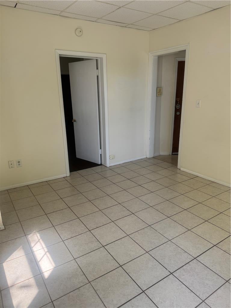 717 Center Street 2F