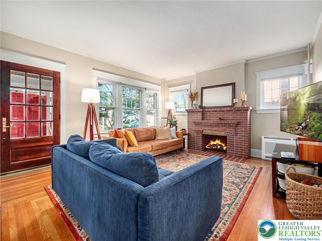 Allentown City, Pennsylvania 18104, United States, 4 Bedrooms Bedrooms, ,2 BathroomsBathrooms,Residential,Active,222399