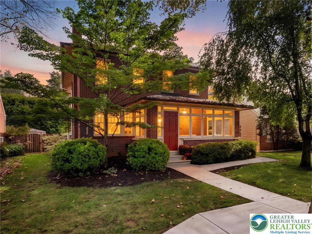 Allentown City, Pennsylvania 18104, United States, 4 Bedrooms Bedrooms, ,2 BathroomsBathrooms,Residential,Active,222399