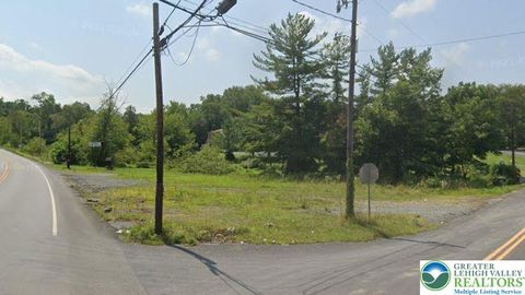 Photo of 4302 Chestnut Street, Upper Milford Twp, PA 18049 (MLS # 770079)