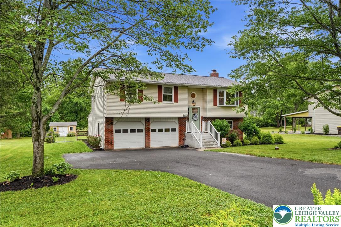 6526 Skyview Lane