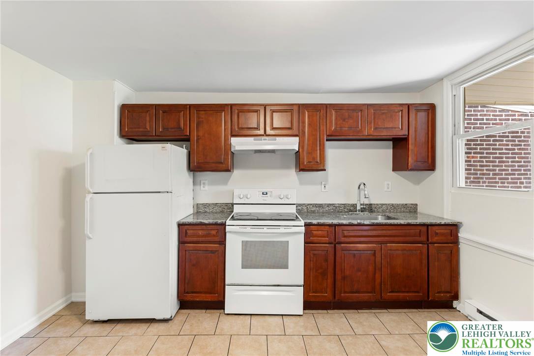 Allentown City, Pennsylvania 18102, United States, 3 Bedrooms Bedrooms, ,1 BathroomBathrooms,Residential,Active,211256