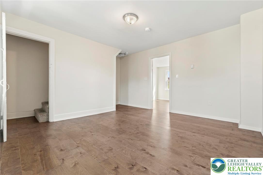 Allentown City, Pennsylvania 18102, United States, 3 Bedrooms Bedrooms, ,1 BathroomBathrooms,Residential,Active,211256