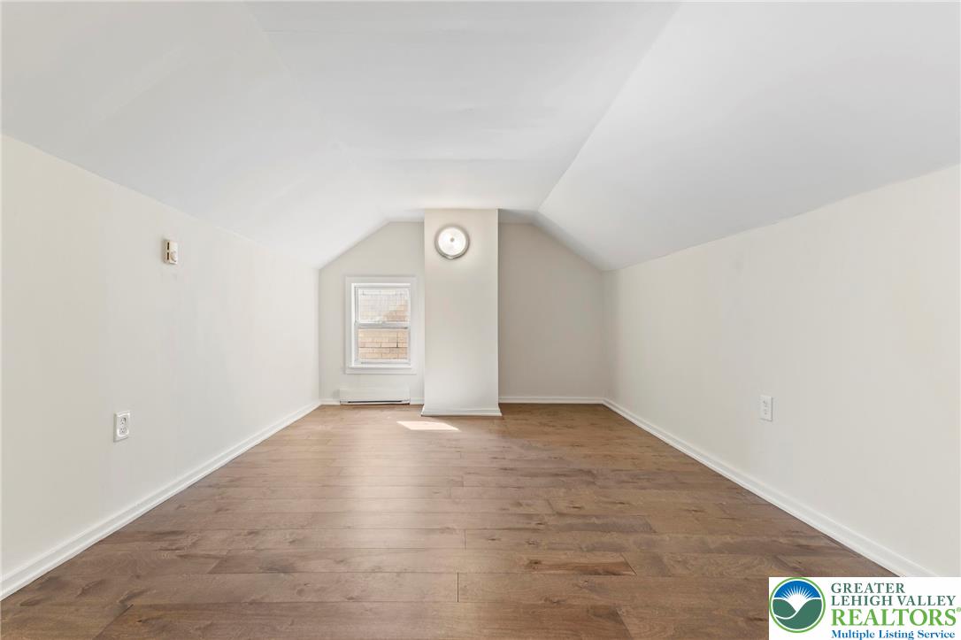 Allentown City, Pennsylvania 18102, United States, 3 Bedrooms Bedrooms, ,1 BathroomBathrooms,Residential,Active,211256