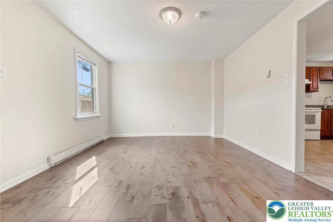 Allentown City, Pennsylvania 18102, United States, 3 Bedrooms Bedrooms, ,1 BathroomBathrooms,Residential,Active,211256