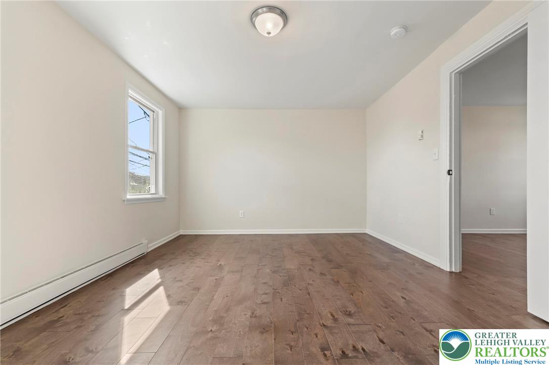 Allentown City, Pennsylvania 18102, United States, 3 Bedrooms Bedrooms, ,1 BathroomBathrooms,Residential,Active,211256