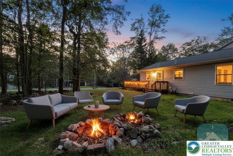 Photo of 7942 Sleepy Hollow Drive, Coolbaugh Twp, PA 18466 (MLS # 763390) Photo of 7942 Sleepy Hollow Drive, Coolbaugh Twp, PA 18466 (MLS # 763390)