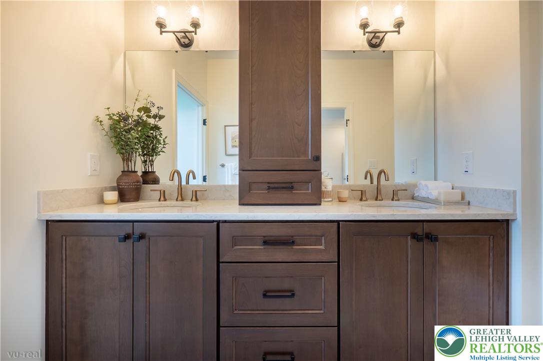 Upper Saucon Twp, Pennsylvania 18015, United States, 3 Bedrooms Bedrooms, ,3 BathroomsBathrooms,Residential,Active,175063