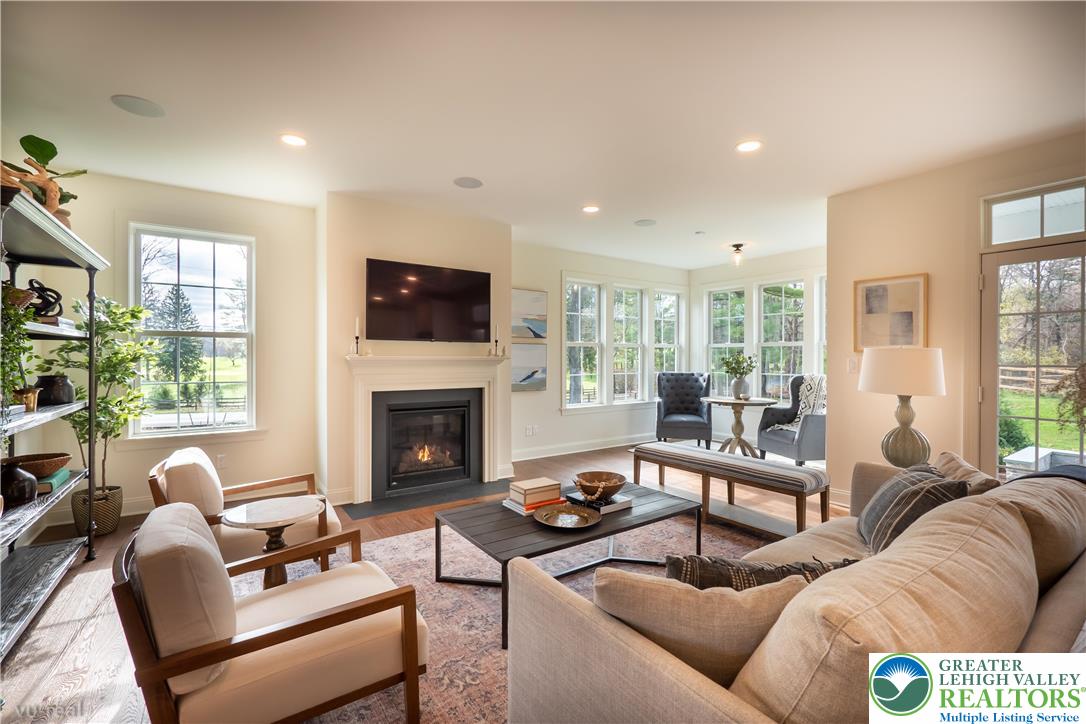 Upper Saucon Twp, Pennsylvania 18015, United States, 3 Bedrooms Bedrooms, ,3 BathroomsBathrooms,Residential,Active,175063