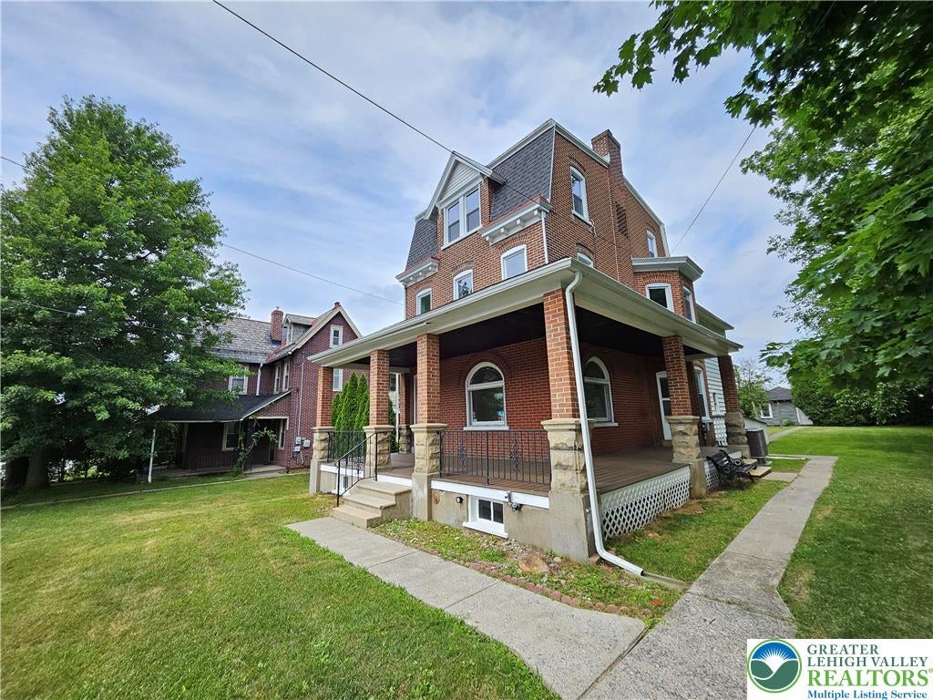 1977 S 5th Street 1st Fl