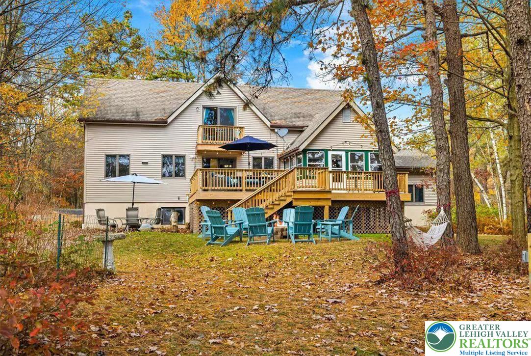 2208 Mohegan Court
