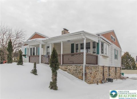Photo of 1459 Easton Road, Hellertown Boro, PA 18055 (MLS # 771632)