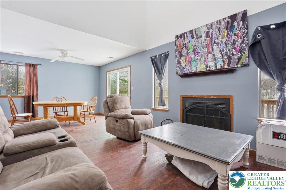 3301 Windermere Drive