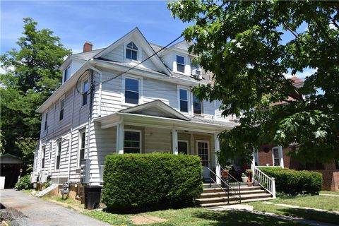 Homes For Rent - 219 W Burke Street #2<br/> Easton, PA 18042