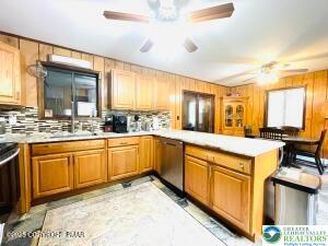72 CREEKVIEW Drive E