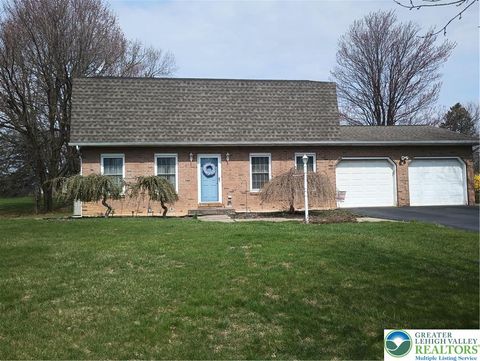 Homes For Sale - 6427 Tupelo Road<br/> Lehigh County, Upper Macungie Twp, PA 18104