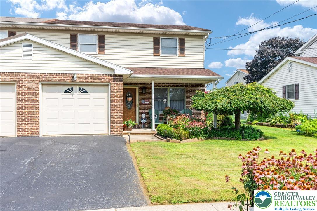 Coplay Boro, Pennsylvania 18037, United States, 3 Bedrooms Bedrooms, ,3 BathroomsBathrooms,Residential,Pending,188092