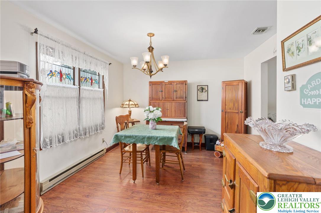 Coplay Boro, Pennsylvania 18037, United States, 3 Bedrooms Bedrooms, ,3 BathroomsBathrooms,Residential,Pending,188092