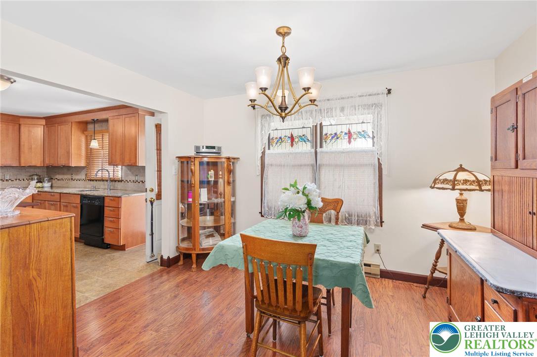 Coplay Boro, Pennsylvania 18037, United States, 3 Bedrooms Bedrooms, ,3 BathroomsBathrooms,Residential,Pending,188092