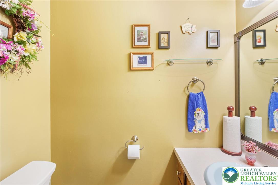 Coplay Boro, Pennsylvania 18037, United States, 3 Bedrooms Bedrooms, ,3 BathroomsBathrooms,Residential,Pending,188092