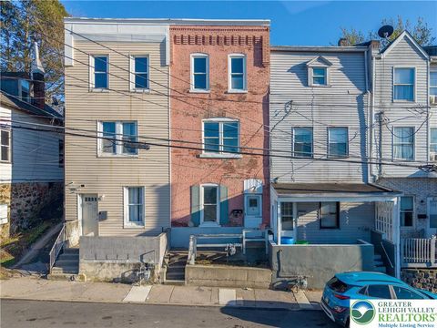 Photo of 518 Auburn Street, Allentown, PA 18103 (MLS # 773415)