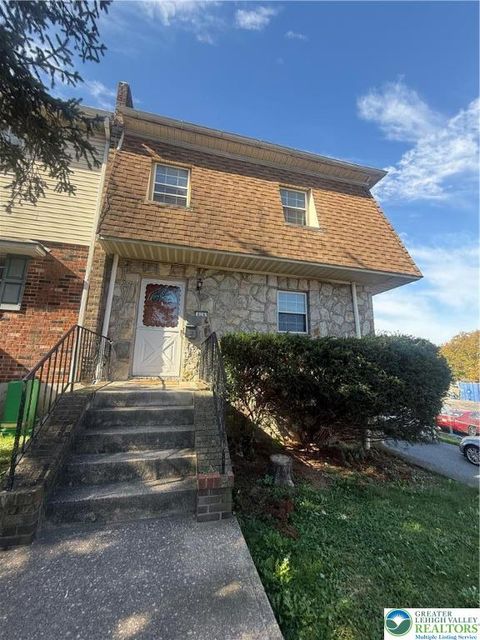 Photo of 626 Greene Court, Fountain Hill Boro, PA 18015 (MLS # 766032) Photo of 626 Greene Court, Fountain Hill Boro, PA 18015 (MLS # 766032)