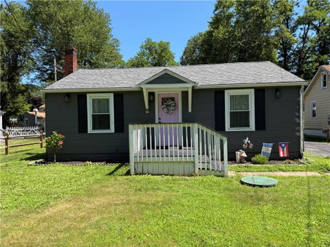 Homes For Sale - 1878 Paradise Trail<br/> Stroud Twp, PA 18301