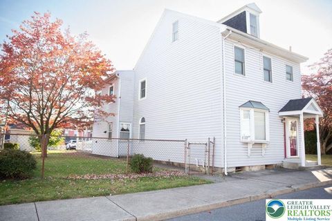 Photo of 254 W Nesquehoning Street, Easton, PA 18042 (MLS # 774392)