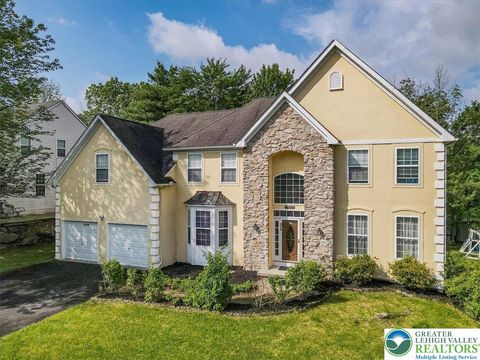 Photo of 2358 Snapdragon Point Pt, Stroud Twp, PA 18301 (MLS # 758641) Photo of 2358 Snapdragon Point Pt, Stroud Twp, PA 18301 (MLS # 758641)