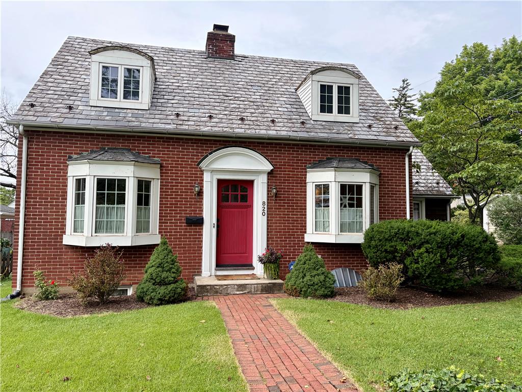820 W Goepp Street