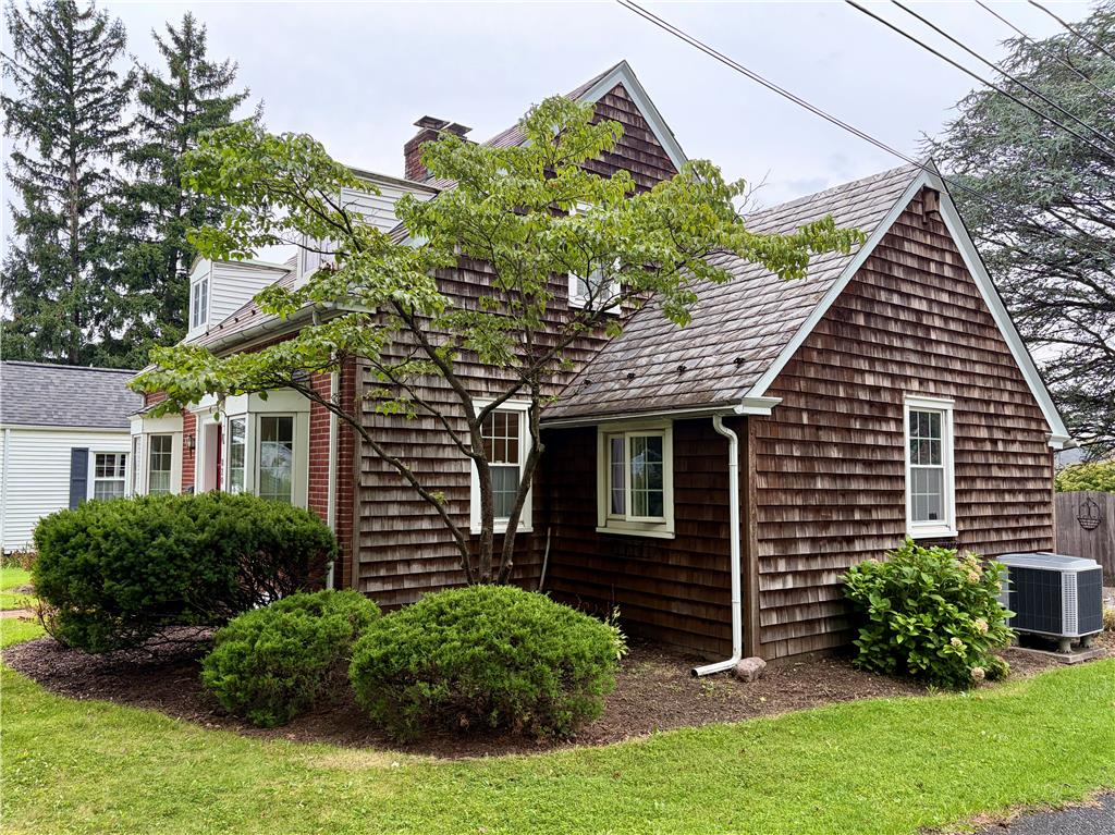820 W Goepp Street
