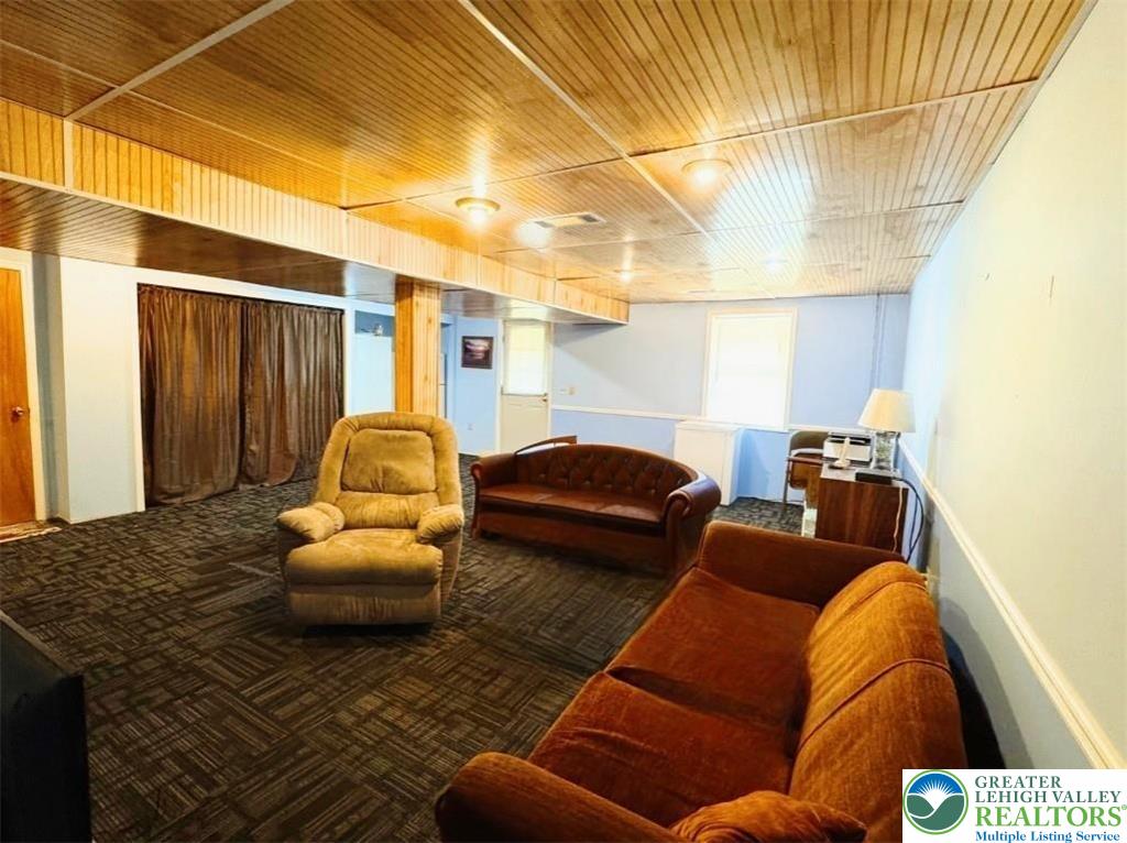 Northampton Boro, Pennsylvania 18067, United States, 3 Bedrooms Bedrooms, ,3 BathroomsBathrooms,Residential,Active,244610