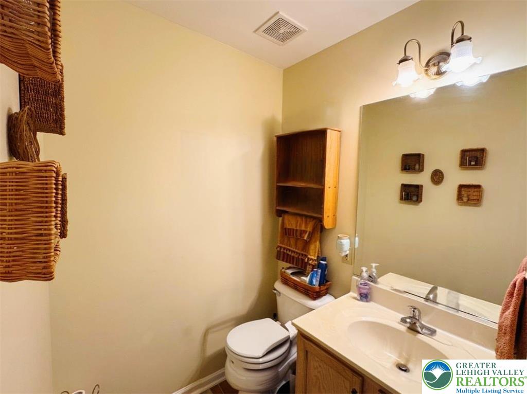 Northampton Boro, Pennsylvania 18067, United States, 3 Bedrooms Bedrooms, ,3 BathroomsBathrooms,Residential,Active,244610