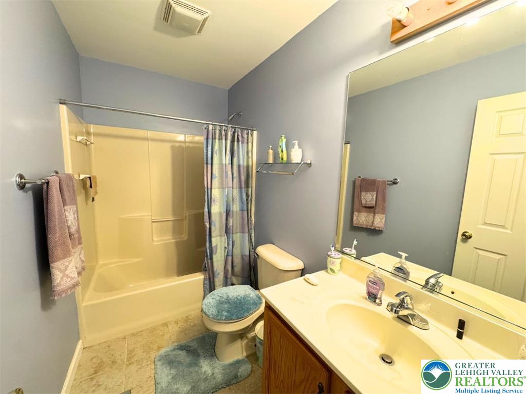 Northampton Boro, Pennsylvania 18067, United States, 3 Bedrooms Bedrooms, ,3 BathroomsBathrooms,Residential,Active,244610