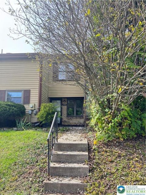 Photo of 1708 Redwood Court, Whitehall, PA 18104 (MLS # 766449) Photo of 1708 Redwood Court, Whitehall, PA 18104 (MLS # 766449)