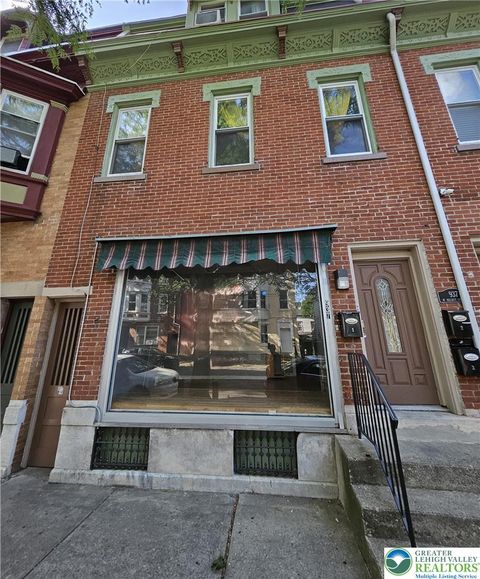 Photo of 937 W Walnut Street #C1, Allentown, PA 18102 (MLS # 774318)