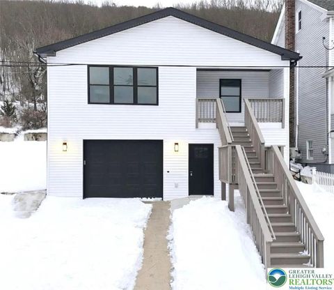 Photo of 255 E Railroad Street, Nesquehoning Boro, PA 18240 (MLS # 771331)